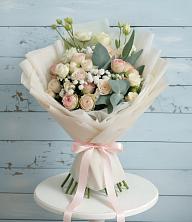 Букет цветов из:  Розы и Лизиантусы в Терволово
