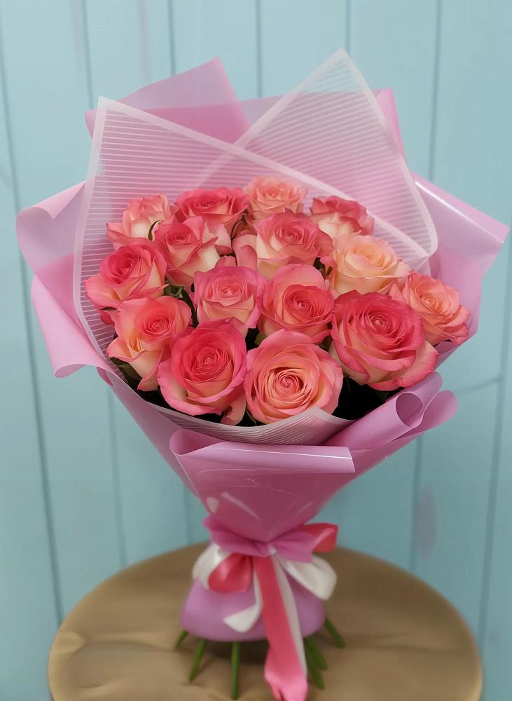 Букет 15 Розовых роз Равель в Терволово