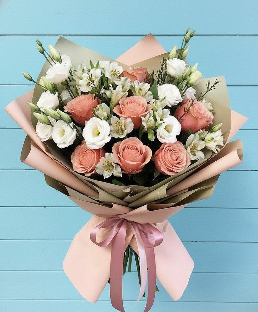 Букет цветов из: Розы, Альстромерии и Лизиантусы в Терволово