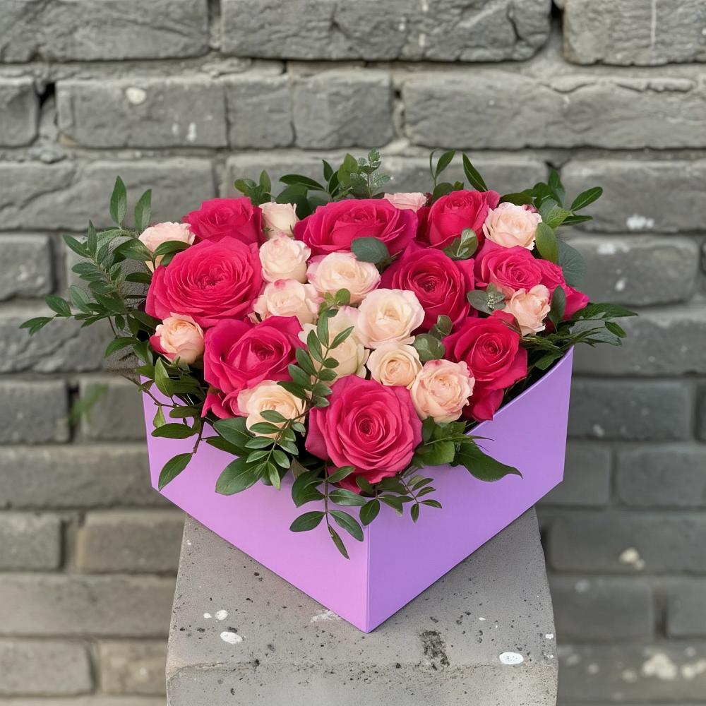 Цветочная композиция из Розы в коробке в Терволово