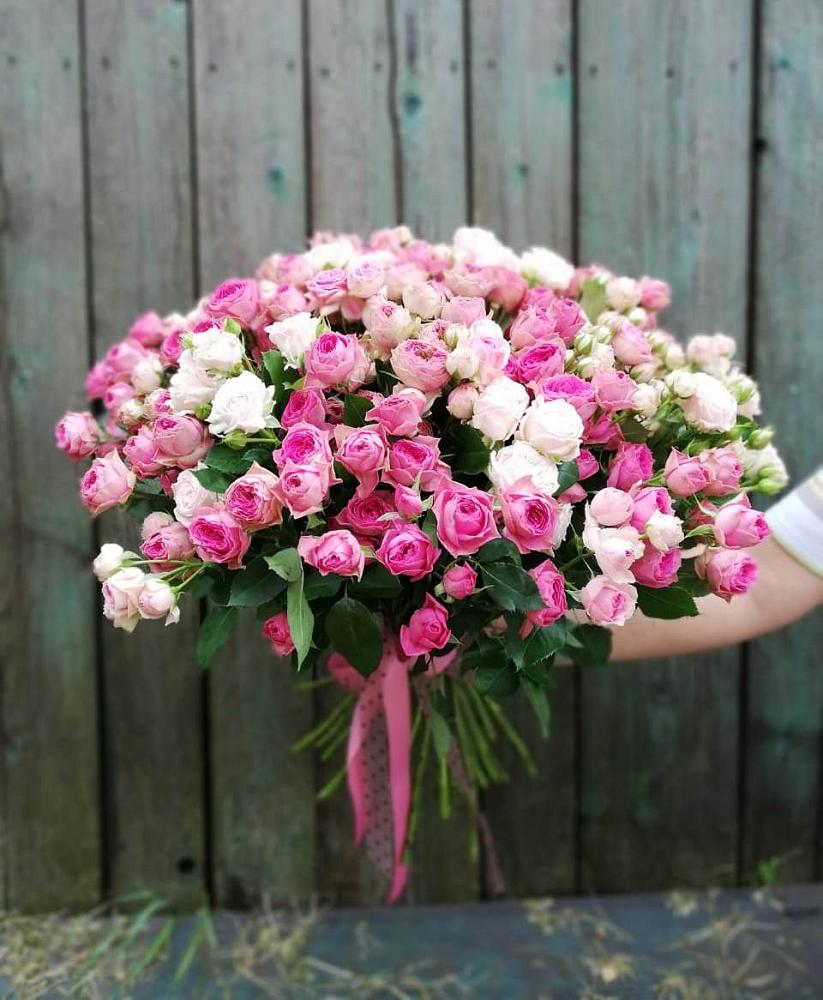 Букет Розовые кустовые розы Натали и Лав Лидия в Терволово