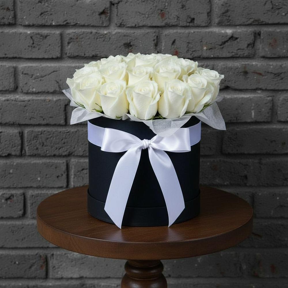 Цветочная композиция из Розы в шляпной коробке в Терволово