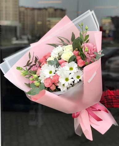 Букет цветов из: Розы, Лизиантусы и Хризантемы в Терволово