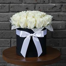 Цветочная композиция из Розы в шляпной коробке в Терволово